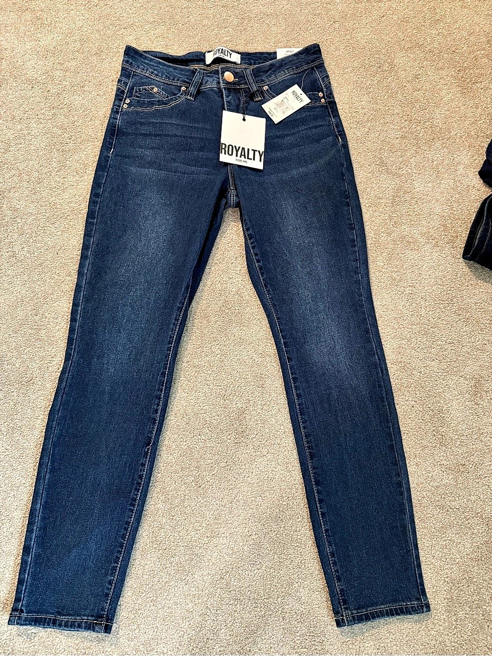 ROYALTY FOR ME The Classic Skinny Jeans Blue Waist 29 8P NWT